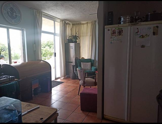 2 BEDROOM APARTMENT FOR SALE IN MANABA BEACH